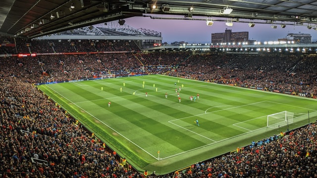 Old Trafford Stadionatmosphäre vor dem CL-Spiel